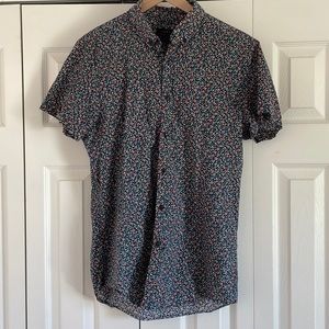 Zara short sleeve button up shirt with floral print in Size M
